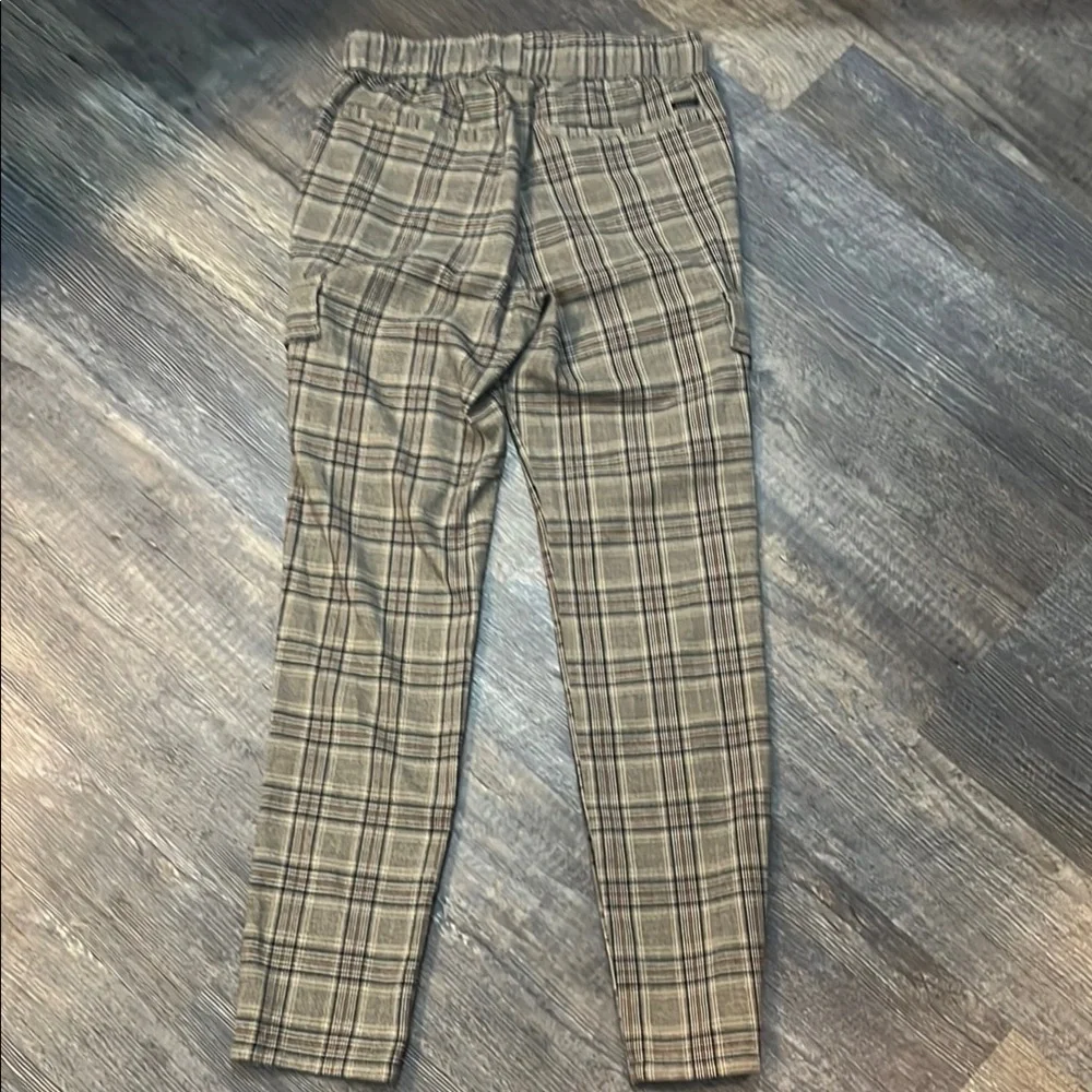 EUC Men's Plaid Cargo Pants - Black and Tan
